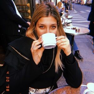 Meet your Posher, Nicole